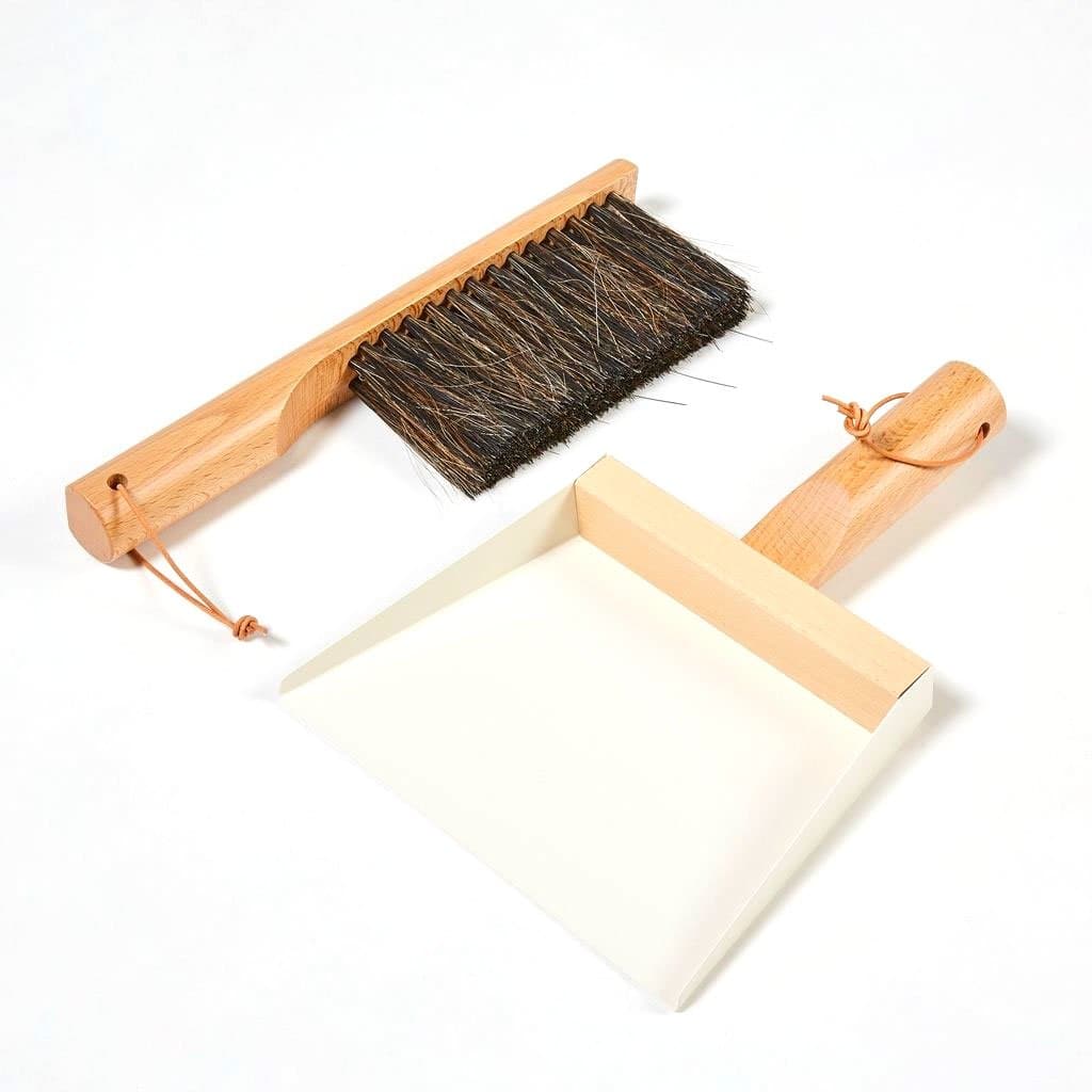 Traditional Dustpan & Brush - Totem Store