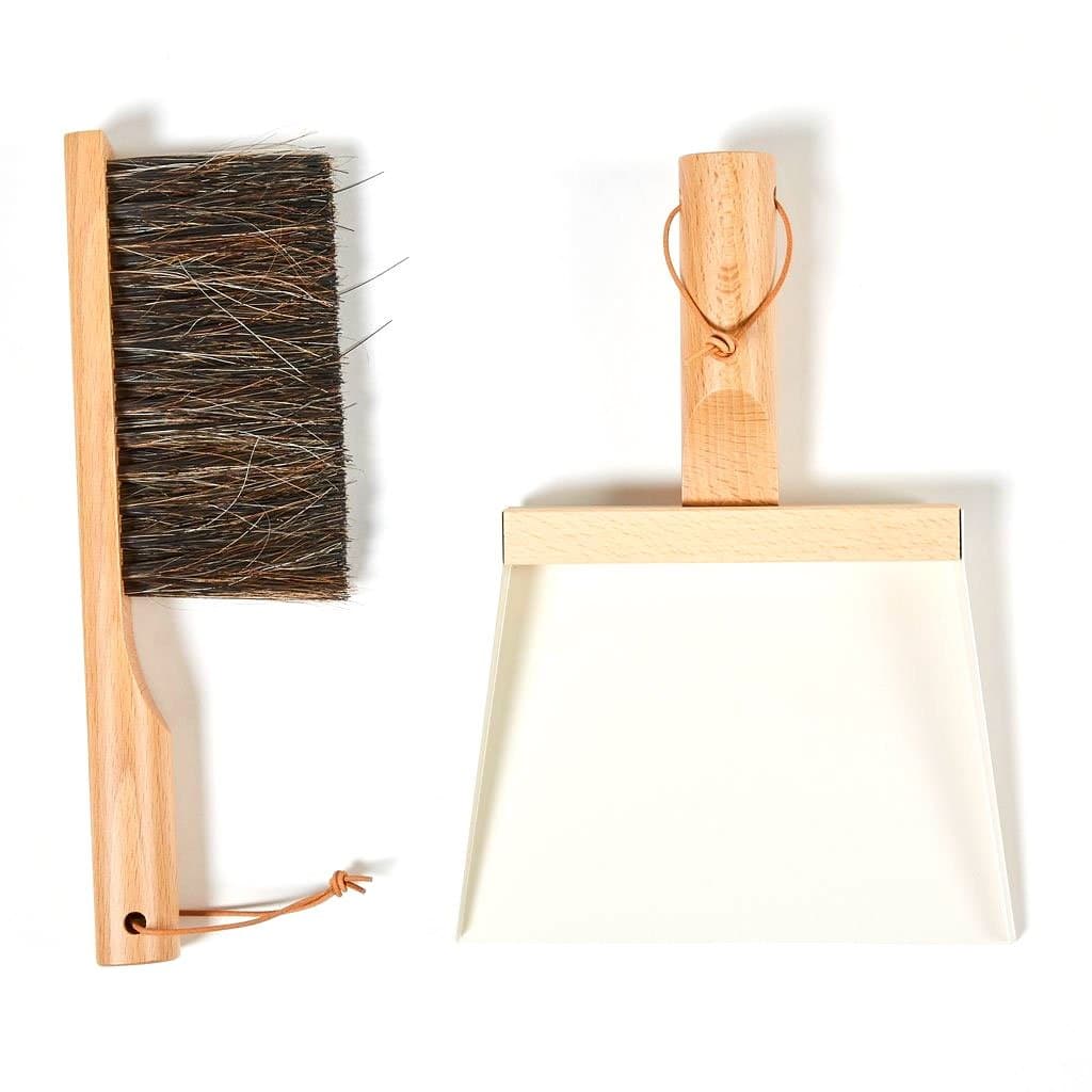 Traditional Dustpan & Brush - Totem Store